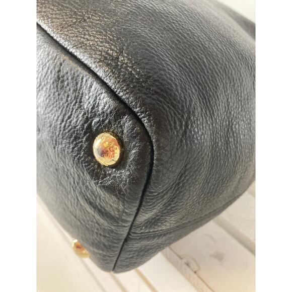 MICHAEL KORS, LARGE BLACK PEBBLED LEATHER SHOULDER BAG - Picture 8 of 16